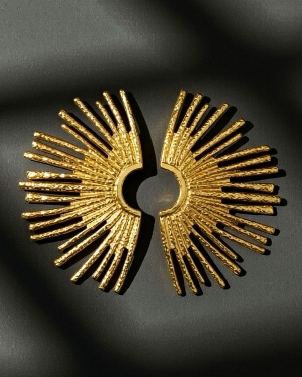 Sunburst Textured Earrings gold