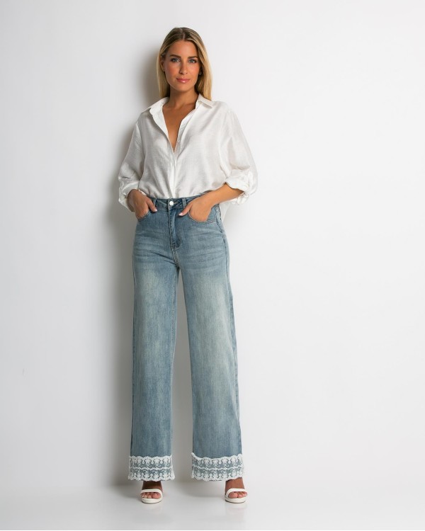 Jean με δαντέλα στο τελείωμα μαύρο