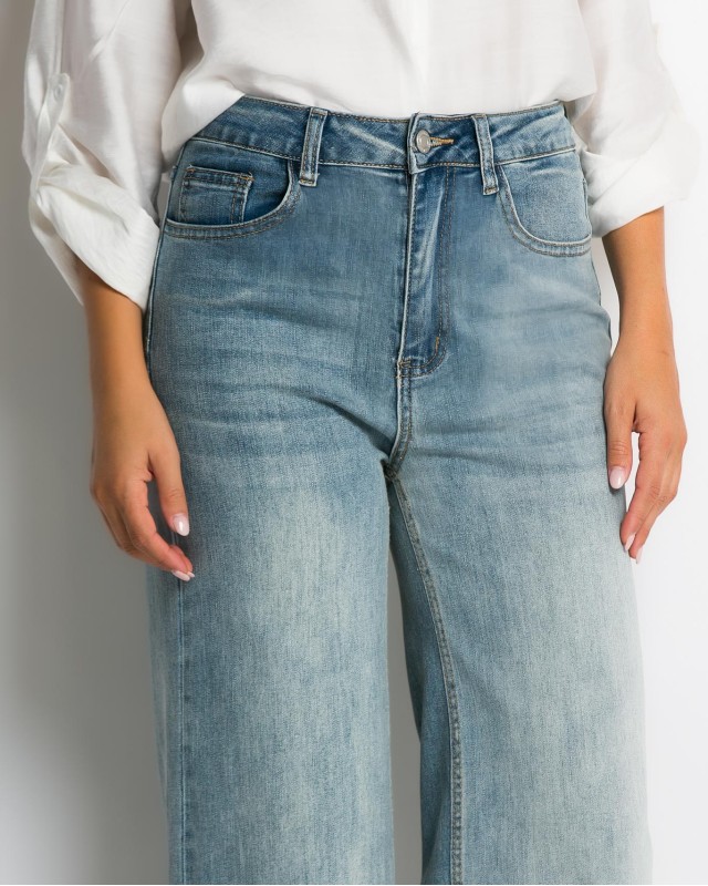 Jean με δαντέλα στο τελείωμα denim