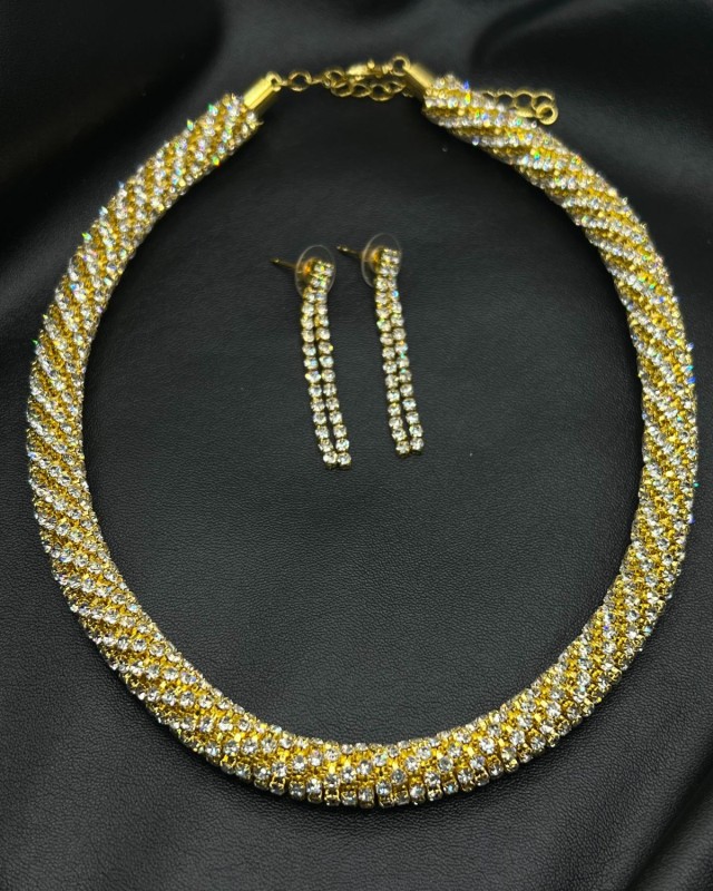 SET Gold Crystal Choker & Earrings
