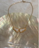 Wings necklace white