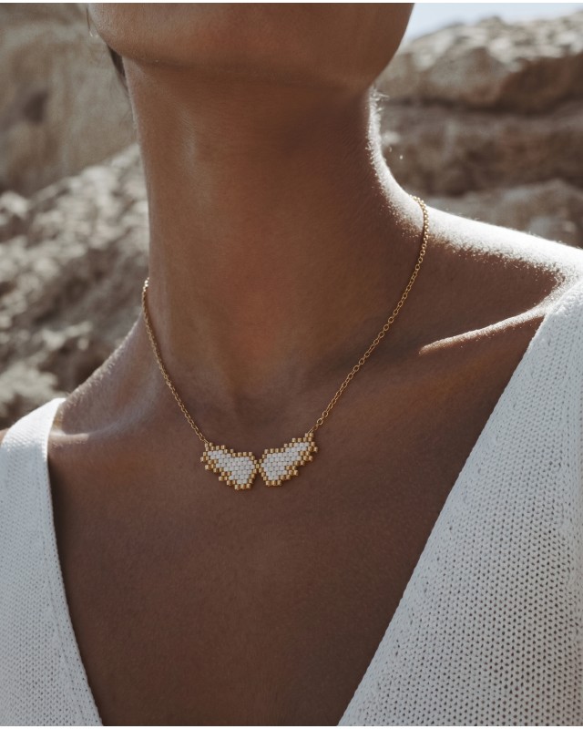 Wings necklace white