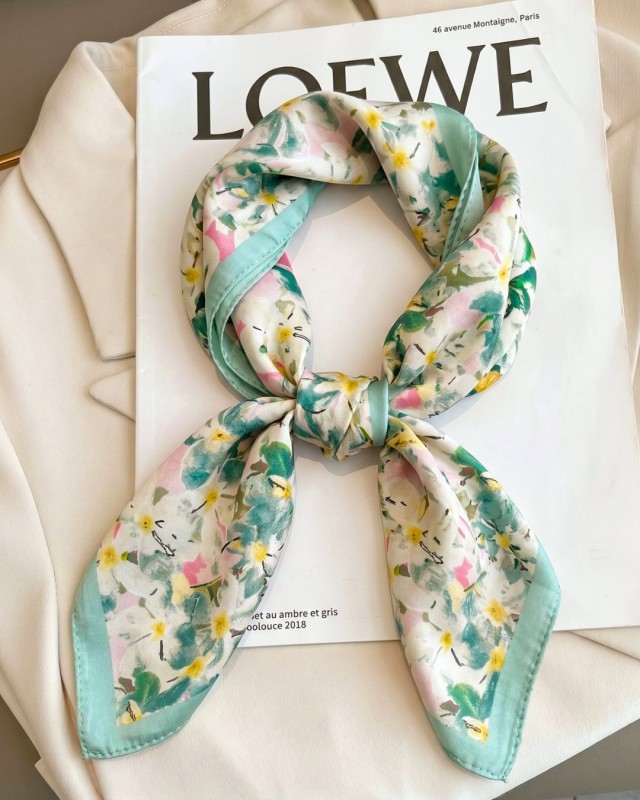 Floral Print Satin Square Scarf - Pastel Green