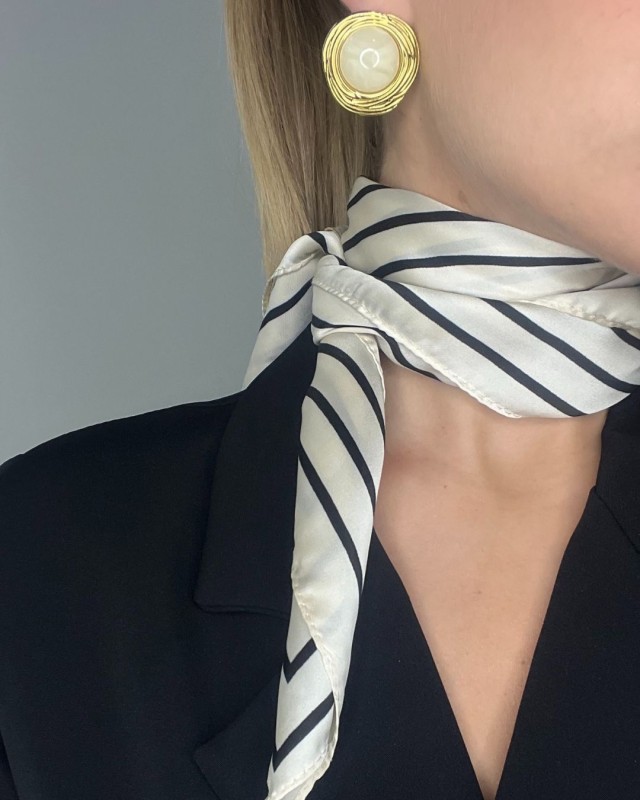 Geometric Lines Scarf ivory